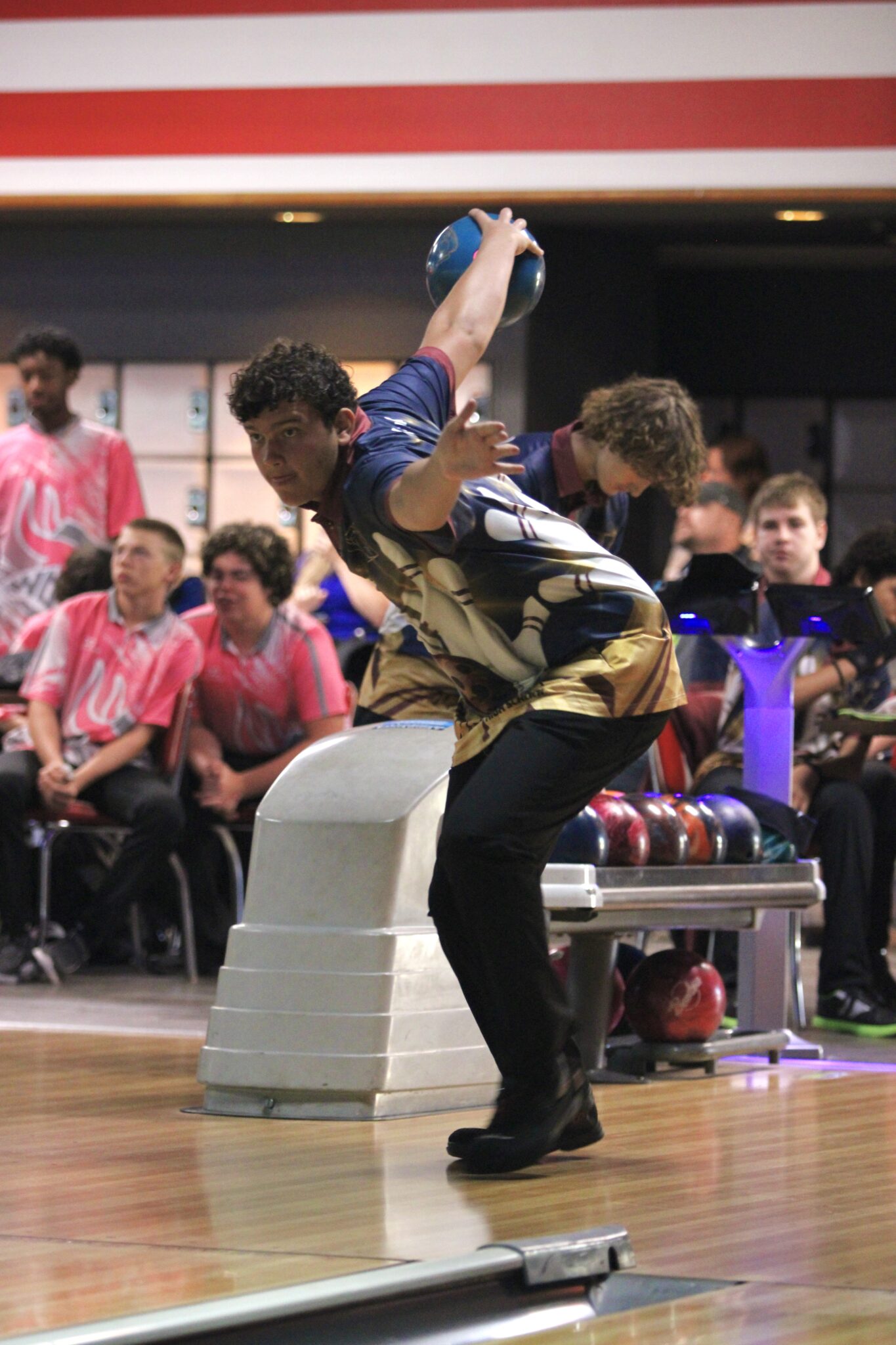 William Warren continues knocking down strikes with his picturesque form.